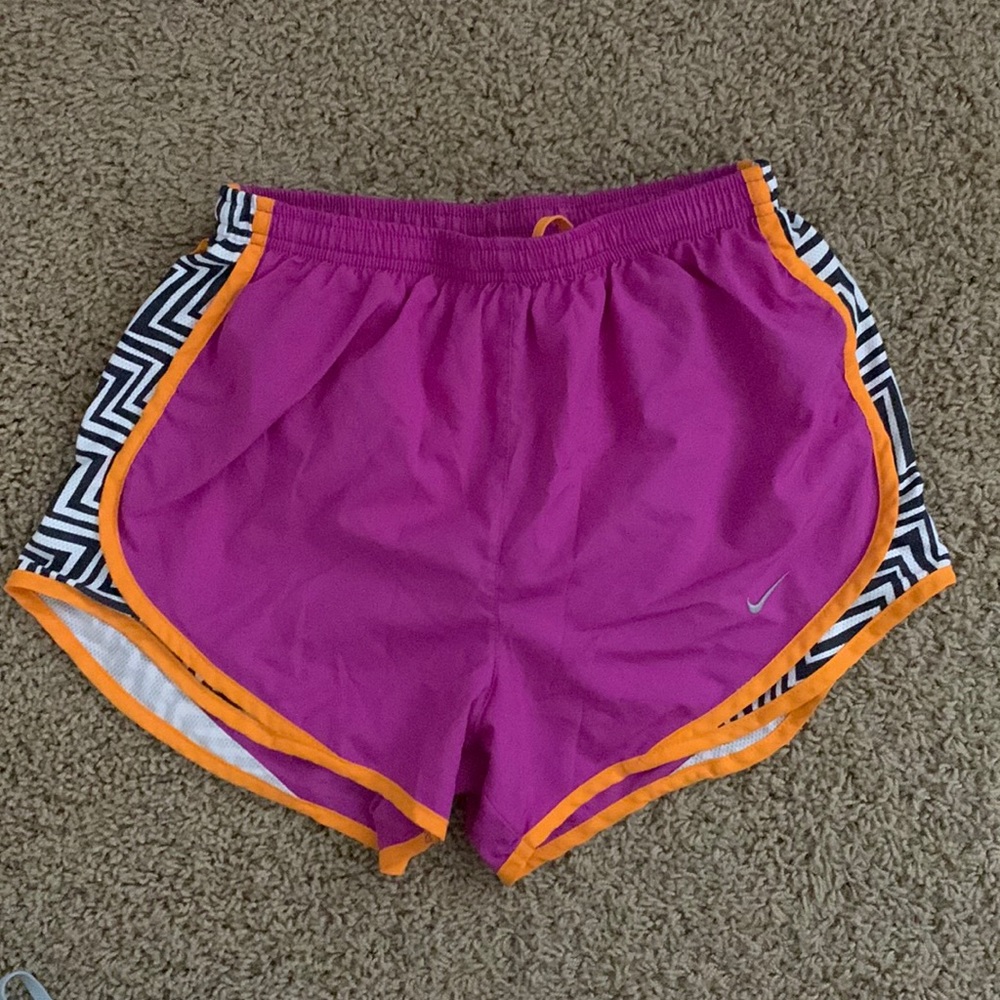 Nike DRI-FIT Tempo Short